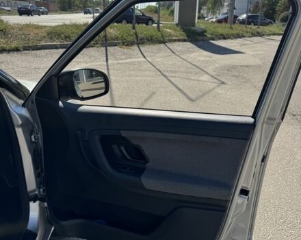 Серый Шкода Фабия, объемом двигателя 1.2 л и пробегом 1000 тыс. км за 5999 $, фото 8 на Automoto.ua