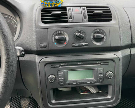 Серый Шкода Фабия, объемом двигателя 1.2 л и пробегом 157 тыс. км за 5000 $, фото 10 на Automoto.ua