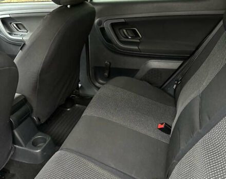 Серый Шкода Фабия, объемом двигателя 1.6 л и пробегом 247 тыс. км за 6700 $, фото 6 на Automoto.ua