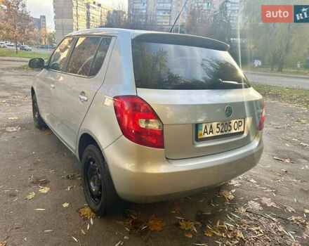 Сірий Шкода Фабія, об'ємом двигуна 1.4 л та пробігом 259 тис. км за 4999 $, фото 7 на Automoto.ua