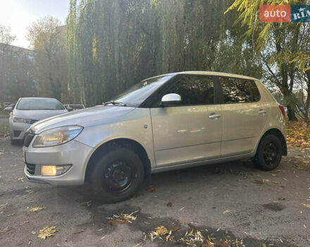 Шкода Фабия 2011 в Киеве на Automoto.ua Серый Шкода Фабия, объемом двигателя 1.4 л и пробегом 258 тыс. км за 5200 $, фото 19 на Automoto.ua