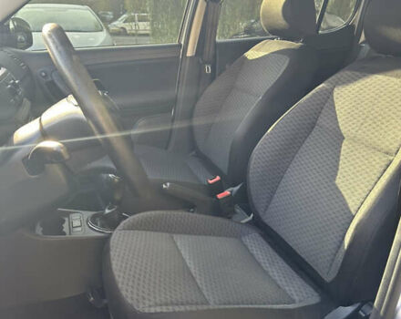 Шкода Фабия 2011 в Киеве на Automoto.ua Серый Шкода Фабия, объемом двигателя 1.4 л и пробегом 258 тыс. км за 5200 $, фото 24 на Automoto.ua