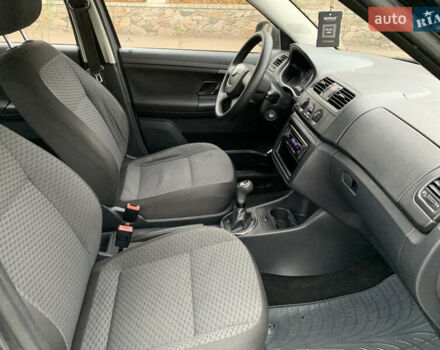 Серый Шкода Фабия, объемом двигателя 1.4 л и пробегом 170 тыс. км за 5699 $, фото 8 на Automoto.ua