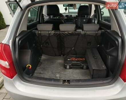 Серый Шкода Фабия, объемом двигателя 1.39 л и пробегом 162 тыс. км за 5100 $, фото 6 на Automoto.ua