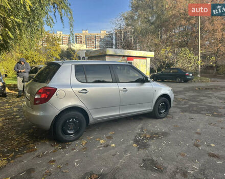 Шкода Фабия 2011 в Киеве на Automoto.ua Серый Шкода Фабия, объемом двигателя 1.4 л и пробегом 258 тыс. км за 5200 $, фото 15 на Automoto.ua