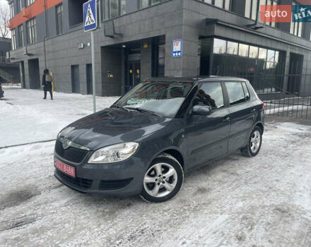 Серый Шкода Фабия, объемом двигателя 1.2 л и пробегом 127 тыс. км за 5999 $, фото 9 на Automoto.ua