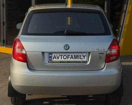 Серый Шкода Фабия, объемом двигателя 1.4 л и пробегом 300 тыс. км за 4500 $, фото 2 на Automoto.ua