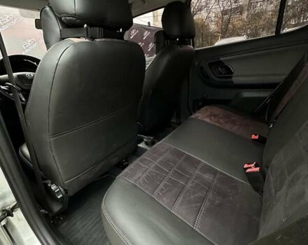 Серый Шкода Фабия, объемом двигателя 1.2 л и пробегом 271 тыс. км за 5200 $, фото 15 на Automoto.ua