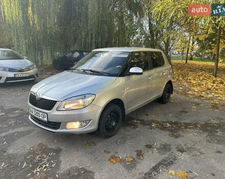Шкода Фабия 2011 в Киеве на Automoto.ua Серый Шкода Фабия, объемом двигателя 1.4 л и пробегом 258 тыс. км за 5200 $, фото 6 на Automoto.ua