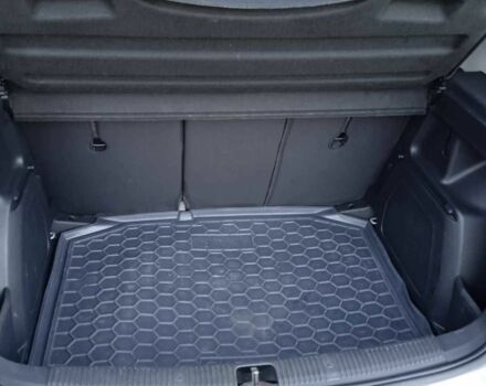 Сірий Шкода Фабія, об'ємом двигуна 1.6 л та пробігом 240 тис. км за 5200 $, фото 7 на Automoto.ua