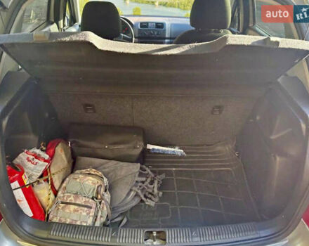 Серый Шкода Фабия, объемом двигателя 1.4 л и пробегом 260 тыс. км за 5000 $, фото 9 на Automoto.ua