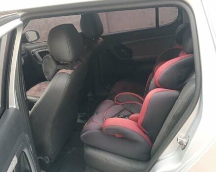 Серый Шкода Фабия, объемом двигателя 1.2 л и пробегом 271 тыс. км за 4700 $, фото 8 на Automoto.ua