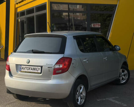 Сірий Шкода Фабія, об'ємом двигуна 1.39 л та пробігом 315 тис. км за 4999 $, фото 5 на Automoto.ua