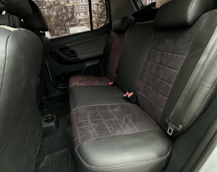 Сірий Шкода Фабія, об'ємом двигуна 1.2 л та пробігом 271 тис. км за 5200 $, фото 14 на Automoto.ua