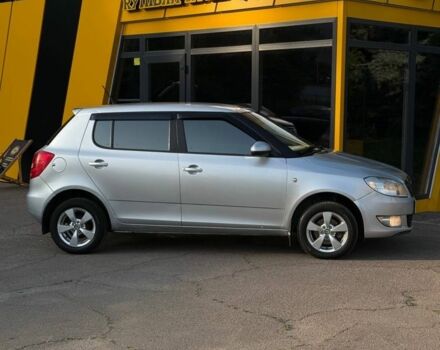 Серый Шкода Фабия, объемом двигателя 1.4 л и пробегом 300 тыс. км за 4500 $, фото 4 на Automoto.ua