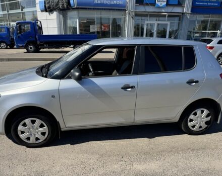 Серый Шкода Фабия, объемом двигателя 1.2 л и пробегом 1000 тыс. км за 5999 $, фото 13 на Automoto.ua