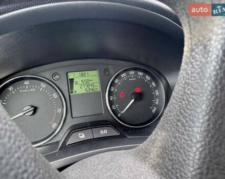 Шкода Фабия 2011 в Ужгороде на Automoto.ua Серый Шкода Фабия, объемом двигателя 1.2 л и пробегом 277 тыс. км за 5000 $, фото 2 на Automoto.ua