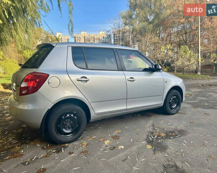 Сірий Шкода Фабія, об'ємом двигуна 1.4 л та пробігом 259 тис. км за 4999 $, фото 5 на Automoto.ua