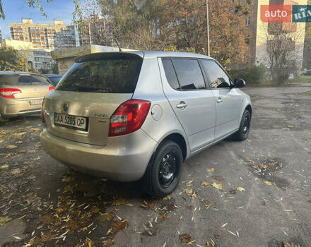 Шкода Фабия 2011 в Киеве на Automoto.ua Серый Шкода Фабия, объемом двигателя 1.4 л и пробегом 258 тыс. км за 5200 $, фото 13 на Automoto.ua