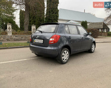 Серый Шкода Фабия, объемом двигателя 1.4 л и пробегом 170 тыс. км за 5699 $, фото 5 на Automoto.ua