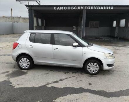 Сірий Шкода Фабія, об'ємом двигуна 1.4 л та пробігом 333 тис. км за 3800 $, фото 3 на Automoto.ua