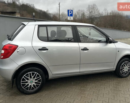 Серый Шкода Фабия, объемом двигателя 1.2 л и пробегом 185 тыс. км за 4999 $, фото 4 на Automoto.ua