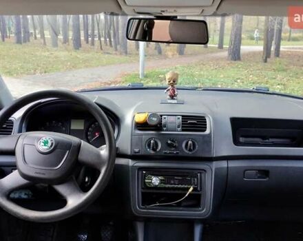 Серый Шкода Фабия, объемом двигателя 1.2 л и пробегом 161 тыс. км за 5500 $, фото 7 на Automoto.ua