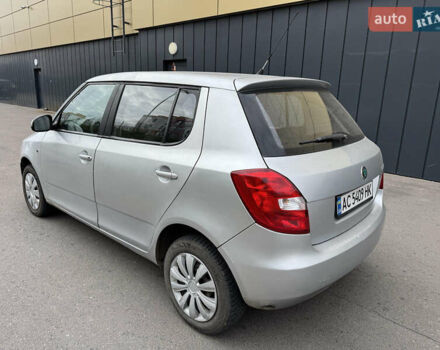 Сірий Шкода Фабія, об'ємом двигуна 1.39 л та пробігом 306 тис. км за 2950 $, фото 4 на Automoto.ua