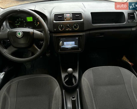 Сірий Шкода Фабія, об'ємом двигуна 1.2 л та пробігом 151 тис. км за 5700 $, фото 10 на Automoto.ua