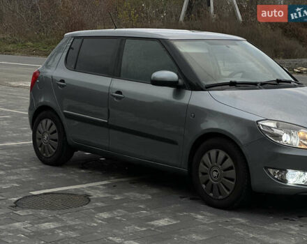 Серый Шкода Фабия, объемом двигателя 1.2 л и пробегом 248 тыс. км за 5700 $, фото 3 на Automoto.ua