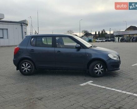 Серый Шкода Фабия, объемом двигателя 1.39 л и пробегом 290 тыс. км за 4200 $, фото 2 на Automoto.ua