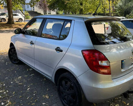 Сірий Шкода Фабія, об'ємом двигуна 1.2 л та пробігом 184 тис. км за 4800 $, фото 2 на Automoto.ua