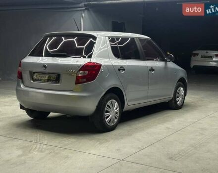 Серый Шкода Фабия, объемом двигателя 1.2 л и пробегом 167 тыс. км за 5100 $, фото 5 на Automoto.ua