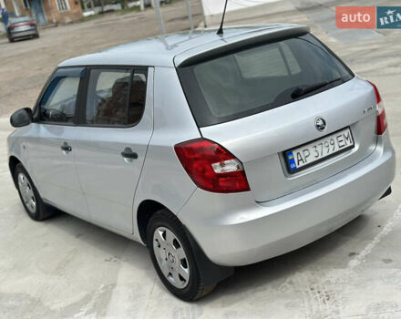 Серый Шкода Фабия, объемом двигателя 1.39 л и пробегом 205 тыс. км за 5800 $, фото 8 на Automoto.ua