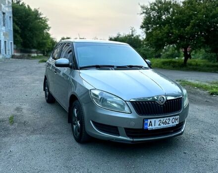 Серый Шкода Фабия, объемом двигателя 1.2 л и пробегом 294 тыс. км за 4800 $, фото 1 на Automoto.ua