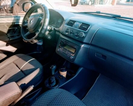 Серый Шкода Фабия, объемом двигателя 1.4 л и пробегом 358 тыс. км за 6100 $, фото 4 на Automoto.ua