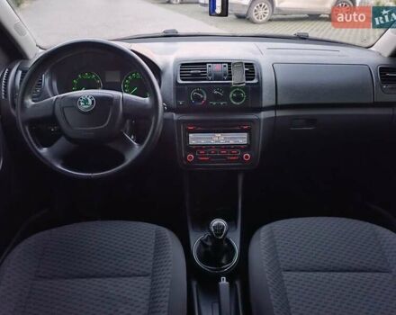 Сірий Шкода Фабія, об'ємом двигуна 1.39 л та пробігом 108 тис. км за 6800 $, фото 29 на Automoto.ua