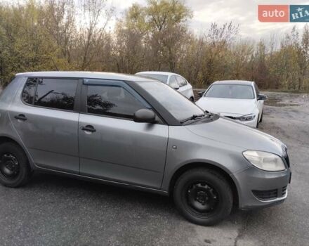 Серый Шкода Фабия, объемом двигателя 1.2 л и пробегом 203 тыс. км за 5900 $, фото 3 на Automoto.ua