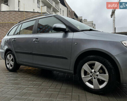 Сірий Шкода Фабія, об'ємом двигуна 1.2 л та пробігом 325 тис. км за 5600 $, фото 7 на Automoto.ua