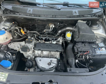 Серый Шкода Фабия, объемом двигателя 0 л и пробегом 182 тыс. км за 5850 $, фото 8 на Automoto.ua