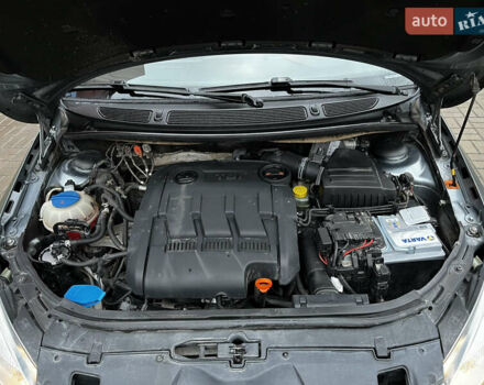 Сірий Шкода Фабія, об'ємом двигуна 1.2 л та пробігом 325 тис. км за 5600 $, фото 40 на Automoto.ua