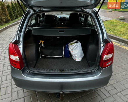 Сірий Шкода Фабія, об'ємом двигуна 1.2 л та пробігом 325 тис. км за 5600 $, фото 41 на Automoto.ua