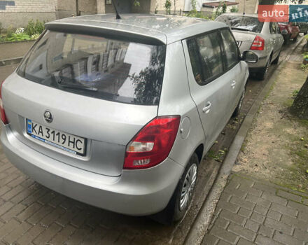 Серый Шкода Фабия, объемом двигателя 1.39 л и пробегом 233 тыс. км за 6800 $, фото 5 на Automoto.ua