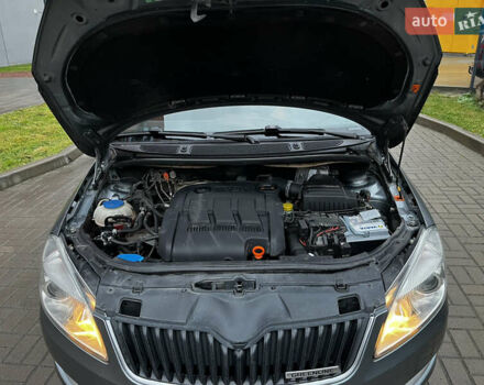 Сірий Шкода Фабія, об'ємом двигуна 1.2 л та пробігом 325 тис. км за 5600 $, фото 39 на Automoto.ua