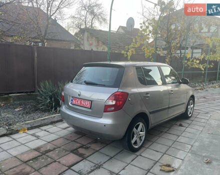 Серый Шкода Фабия, объемом двигателя 0 л и пробегом 182 тыс. км за 5850 $, фото 3 на Automoto.ua