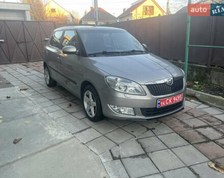Серый Шкода Фабия, объемом двигателя 0 л и пробегом 182 тыс. км за 5850 $, фото 1 на Automoto.ua