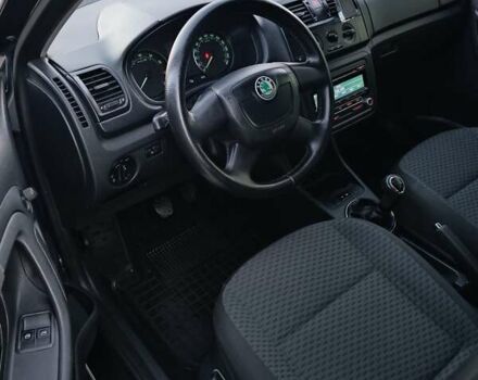 Сірий Шкода Фабія, об'ємом двигуна 1.39 л та пробігом 108 тис. км за 6800 $, фото 18 на Automoto.ua