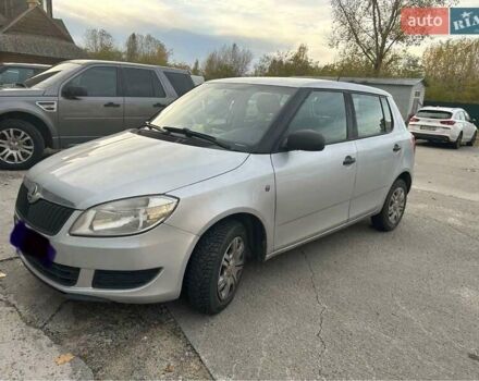 Шкода Фабія 2014 у Києві на Automoto.ua Сірий Шкода Фабія, об'ємом двигуна 1.6 л та пробігом 177 тис. км за 6500 $, фото 1 на Automoto.ua