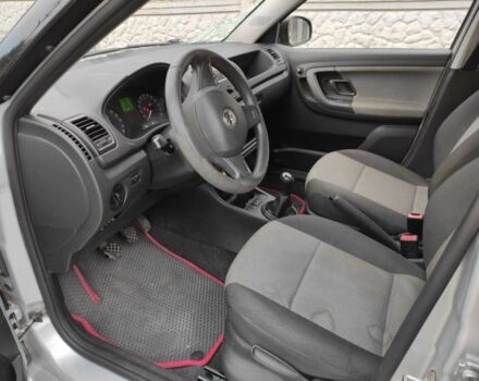 Сірий Шкода Фабія, об'ємом двигуна 1.6 л та пробігом 298 тис. км за 2000 $, фото 11 на Automoto.ua