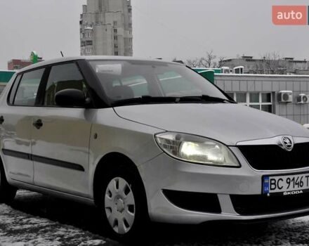 Серый Шкода Фабия, объемом двигателя 1.39 л и пробегом 258 тыс. км за 4999 $, фото 5 на Automoto.ua